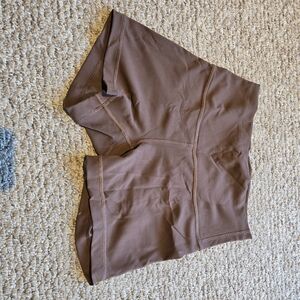 Lululemon wunder train shorts, 4" inseam, size 8